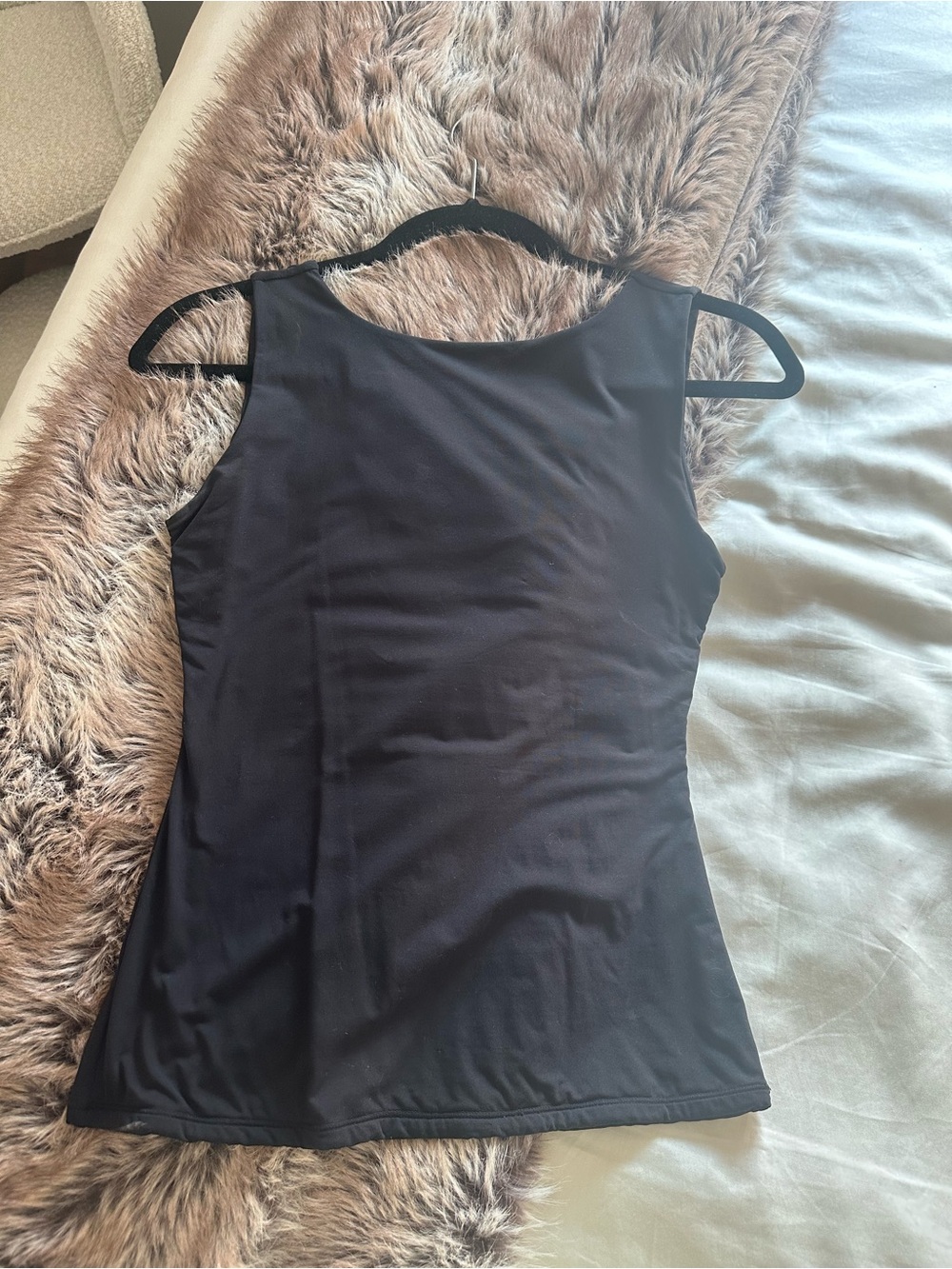Women's Black Boat Neck Tank Top - Sleek Everyday Staple